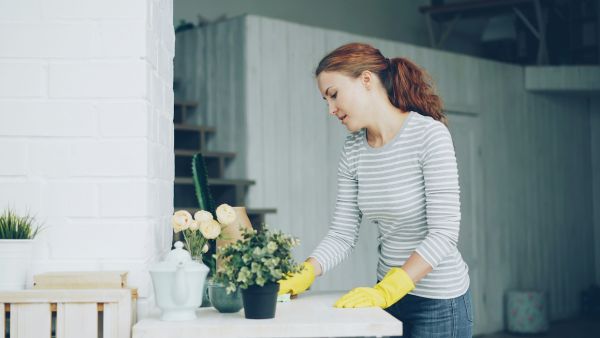 Les 5 astuces essentielles pour réussir le ménage en location courte durée